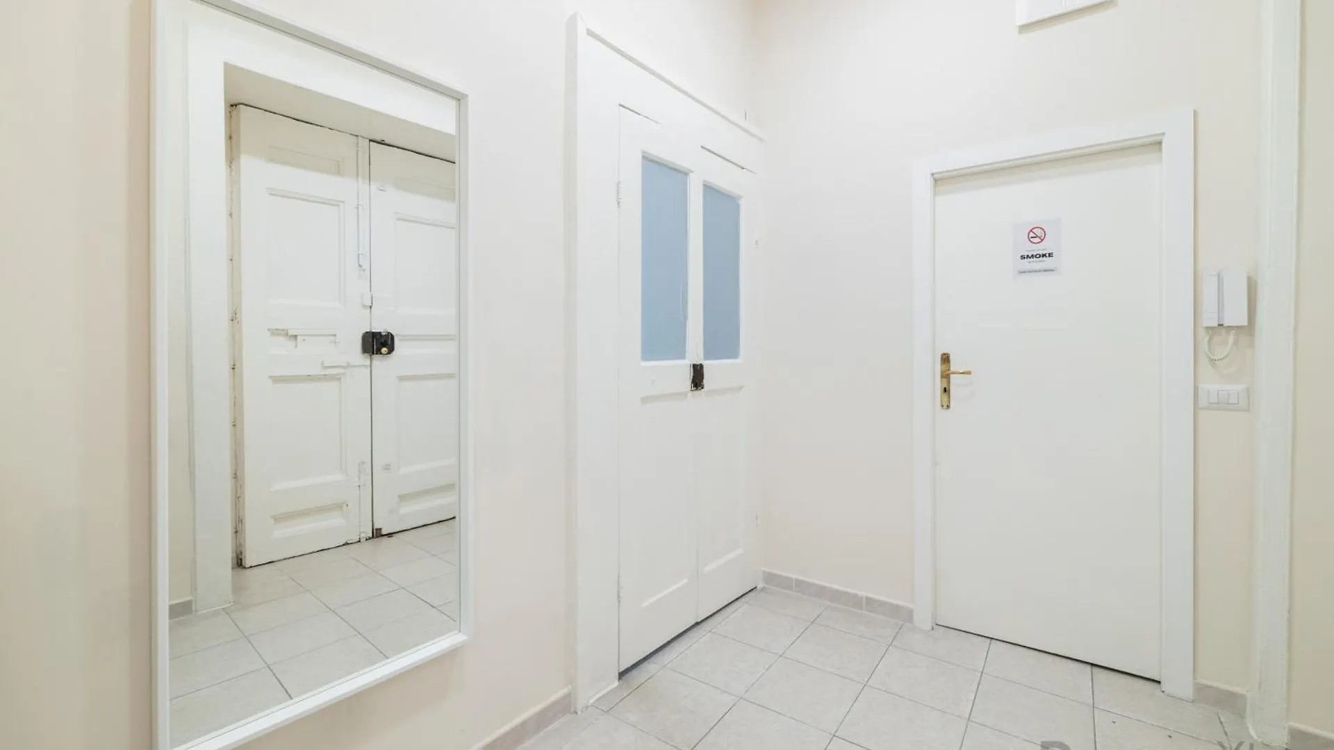 31 Saint Paul'S Apartment By Domusextra Naples Italy